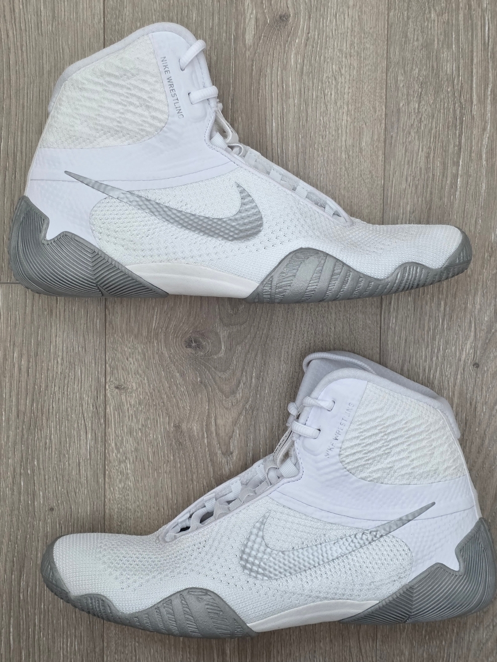 Nike Tawa Wrestling Grappling Shoes Metallic Silver CI2952-100 Men's Size 11 New